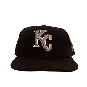 NWOT New Era Kansa City Royals 59Fifty Fitted Cap 7 1/4 Navy Blue/Grey